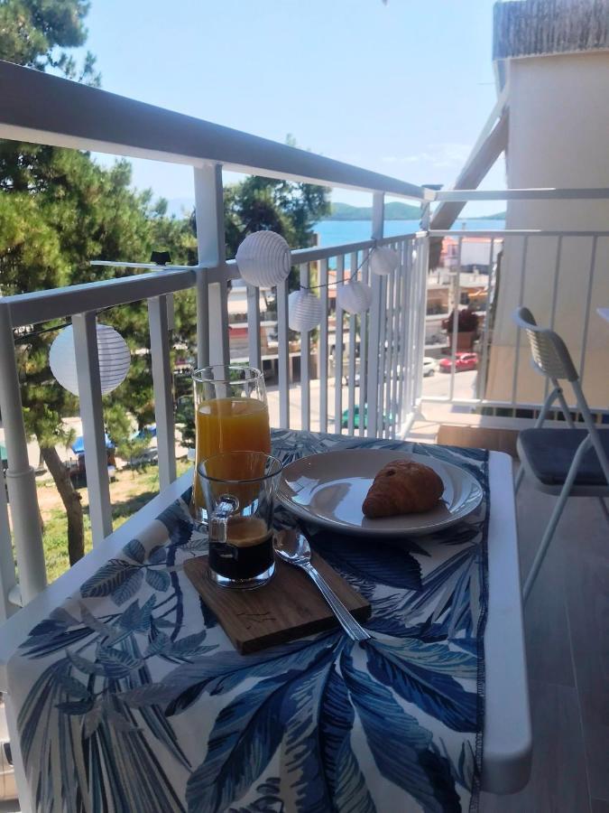 Sea Esta Apartment Néa Péramos Eksteriør bilde