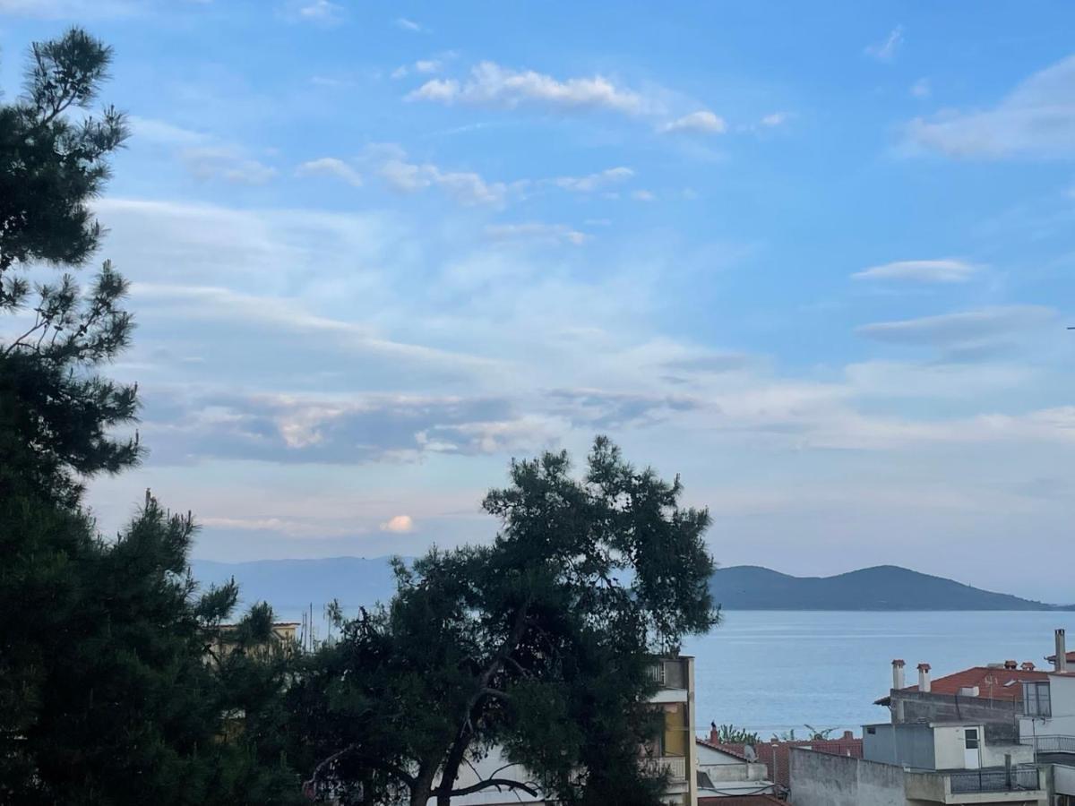 Sea Esta Apartment Néa Péramos Eksteriør bilde