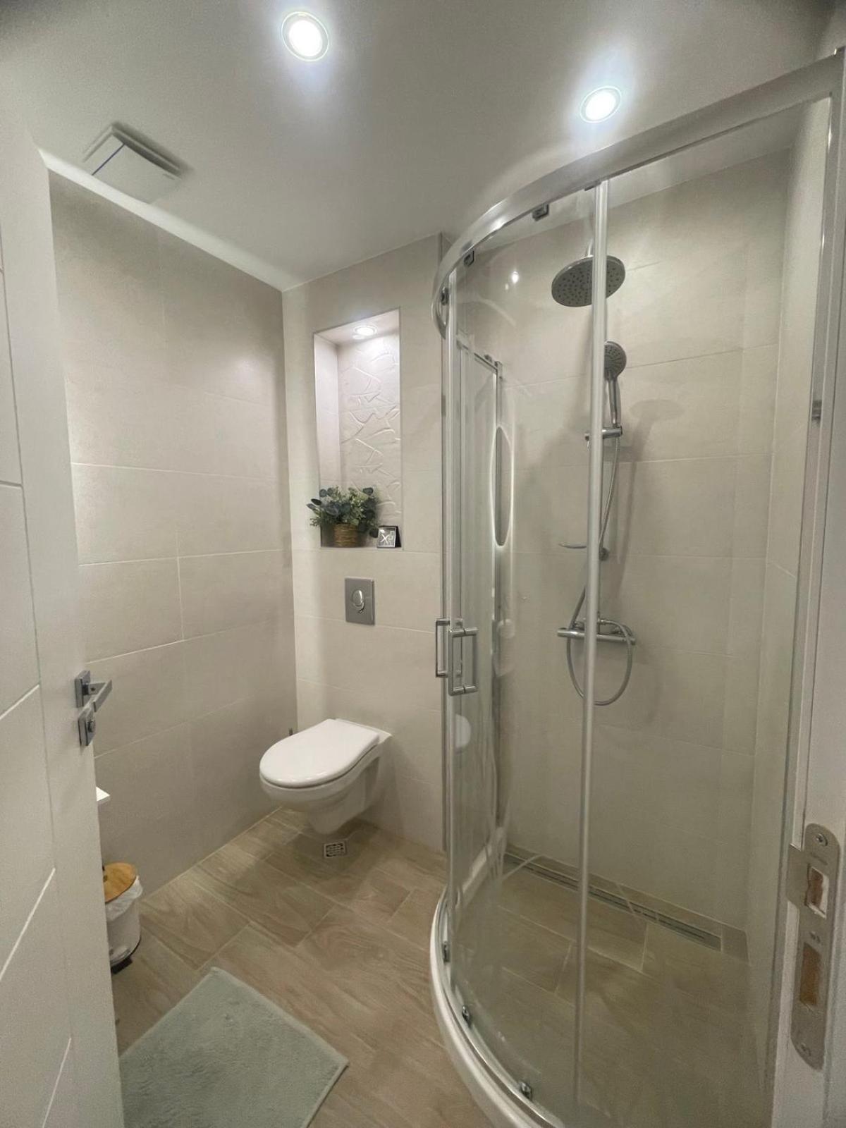 Sea Esta Apartment Néa Péramos Eksteriør bilde